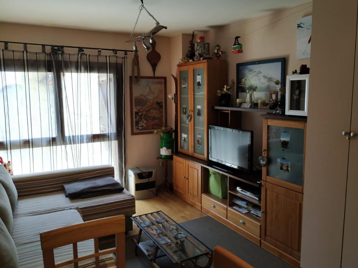 Apartamento En Escarrilla, Sallent De Gallego Luaran gambar